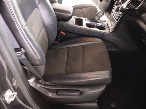Used 2021 Jeep Grand Cherokee Laredo X AWD/4WD image 14
