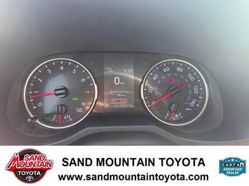 Used 2020 Toyota RAV4 XLE Premium FWD image 18