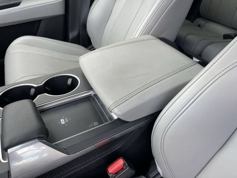 Used 2023 Acura MDX SH-AWD w/ Technology Package image 21