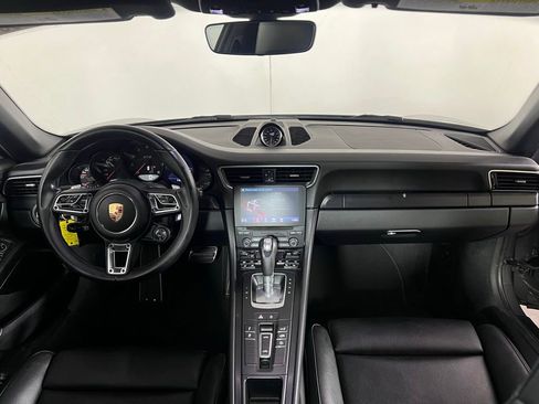 Certified 2019 Porsche 911 Targa 4 GTS AWD/4WD image 20