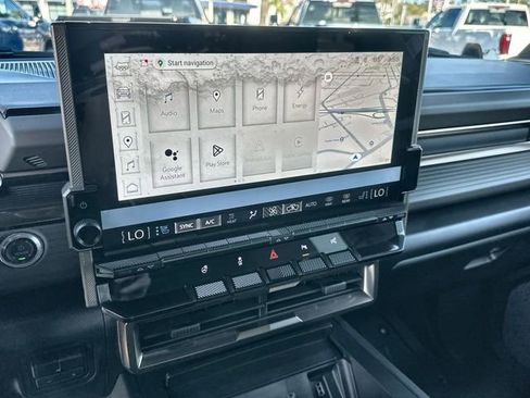 New 2025 GMC Hummer EV 2X AWD/4WD image 11