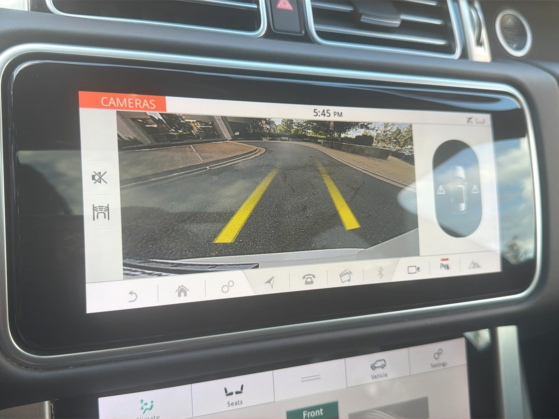Used 2019 Land Rover Range Rover HSE AWD/4WD image 25