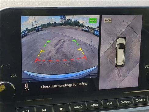 Used 2021 Nissan Rogue SL w/ Premium Package image 14