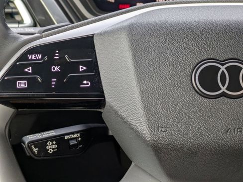 Used 2024 Audi Q4 e-tron Premium Plus image 10