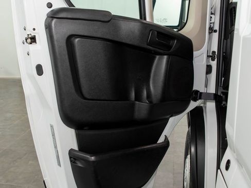 Used 2022 RAM ProMaster 2500 image 6