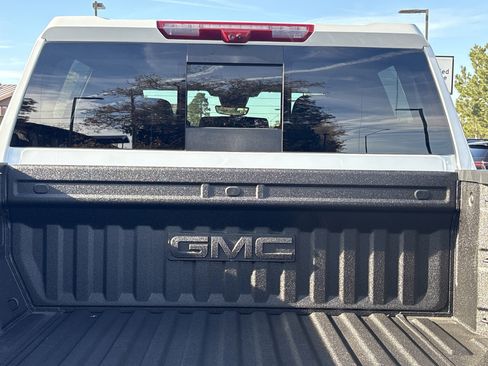 New 2026 GMC Sierra 2500 Denali w/ Denali Reserve Package AWD/4WD image 11