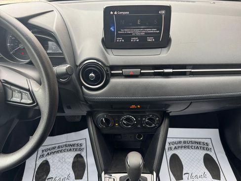 Used 2019 Toyota Yaris LE FWD image 8