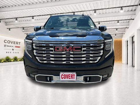 Used 2022 GMC Sierra 1500 Denali w/ Denali Reserve Package AWD/4WD image 3