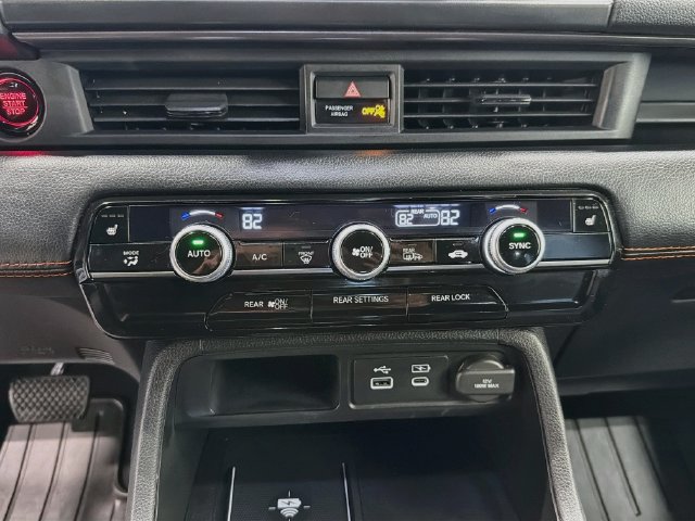 Used 2025 Honda Pilot TrailSport image 20