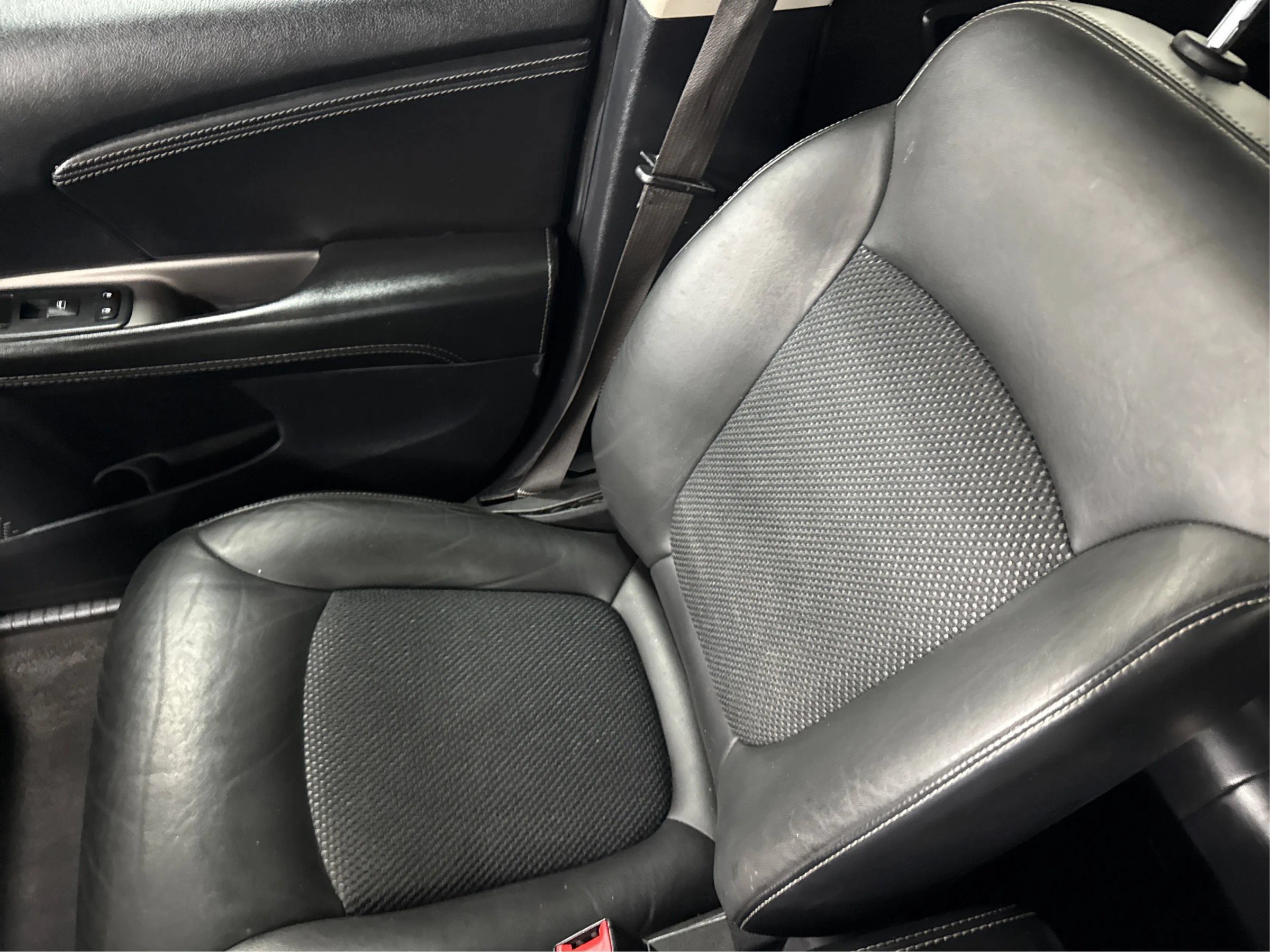 Used 2018 Dodge Journey Crossroad w/ Popular Equipment Group FWD image 14