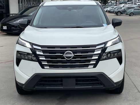 Used 2024 Nissan Rogue S image 6