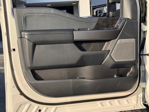 New 2025 Ford F250 Lariat w/ Lariat Ultimate Package image 15