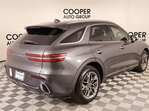 Used 2022 Genesis GV70 2.5T w/ Advanced Package AWD/4WD image 22