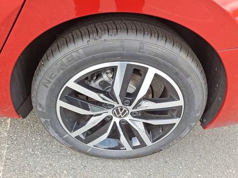 New 2026 Volkswagen Jetta SE FWD image 5