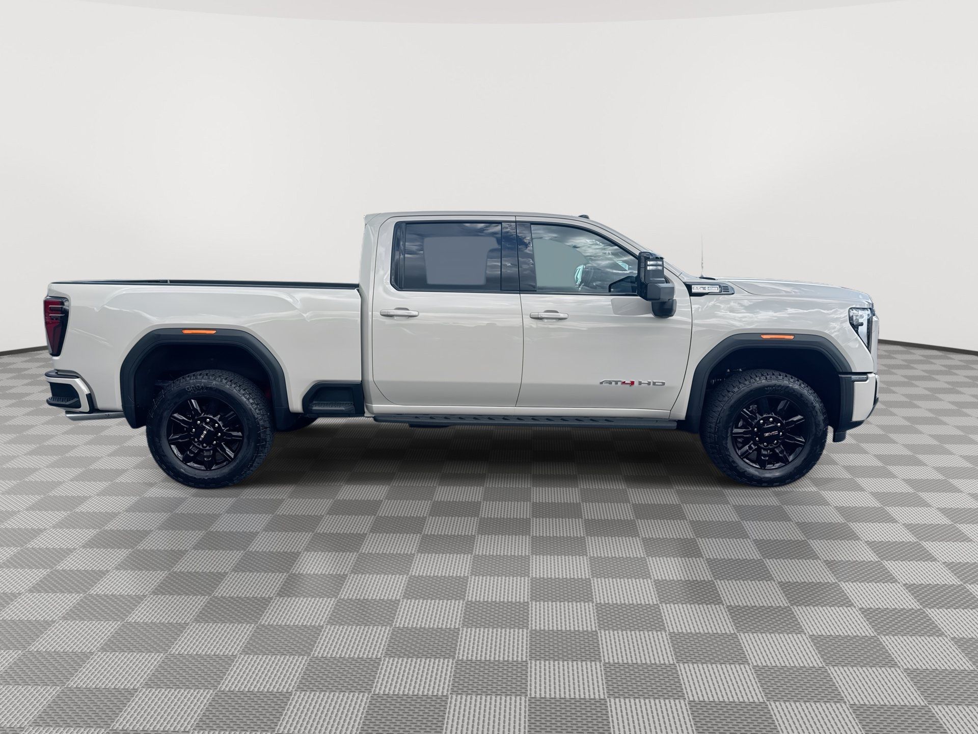 New 2026 GMC Sierra 2500 AT4 w/ AT4 Premium Plus Package AWD/4WD image 9
