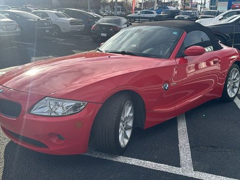 Used 2005 BMW Z4 2.5i image 7