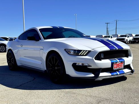 Used 2018 Ford Mustang Shelby GT350 w/ Convenience Package image 5