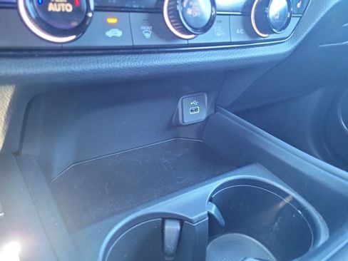 Certified 2023 Honda HR-V Sport image 36