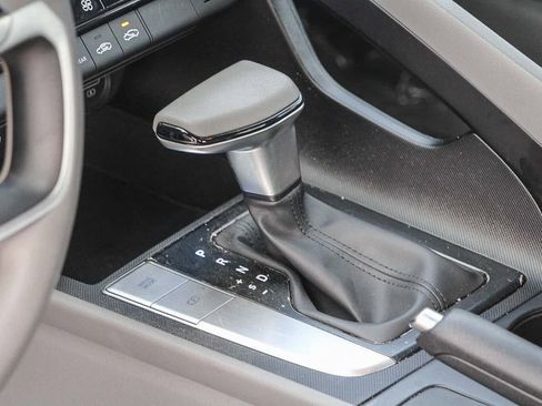 Used 2023 Hyundai Elantra SEL image 21