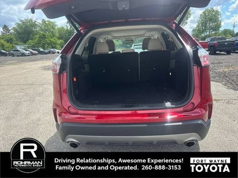 Used 2023 Ford Edge Titanium AWD/4WD image 11