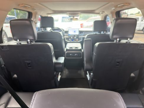 Used 2022 Ford Expedition XLT RWD image 15