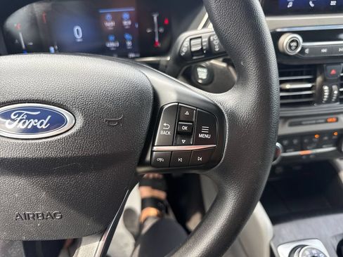 Used 2025 Ford Escape Active FWD image 28