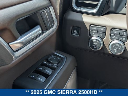 Used 2025 GMC Sierra 2500 Denali w/ Denali Reserve Package image 23