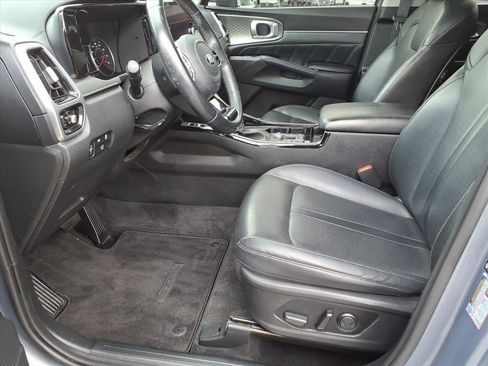 Used 2021 Kia Sorento SX FWD image 13