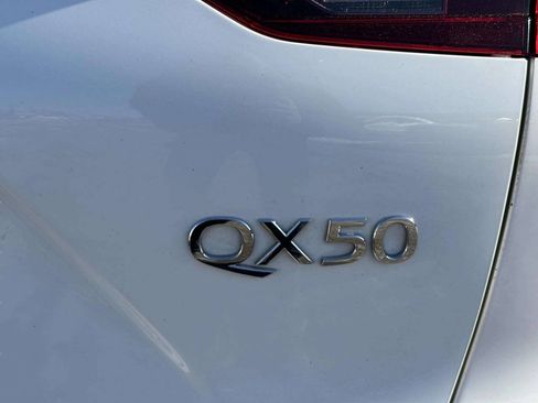 Used 2019 INFINITI QX50 Essential w/ Premium Heat Package AWD/4WD image 14