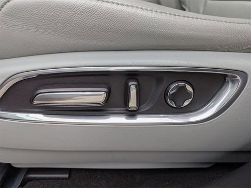 Used 2019 Acura MDX SH-AWD image 14