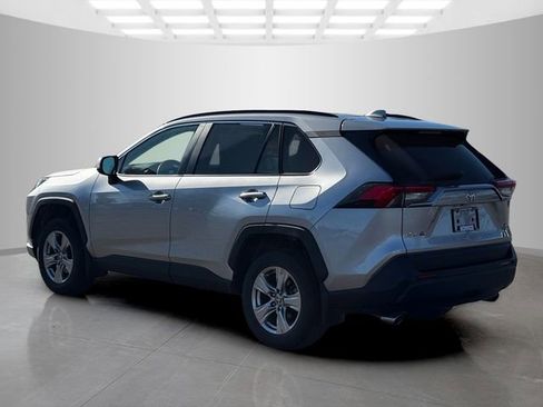 Used 2023 Toyota RAV4 XLE w/ Convenience Package image 5