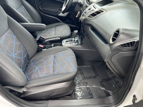 Used 2012 Ford Fiesta SES FWD image 10