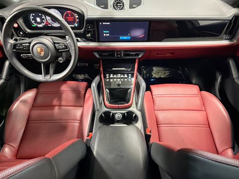 Certified 2025 Porsche Cayenne S AWD/4WD image 16