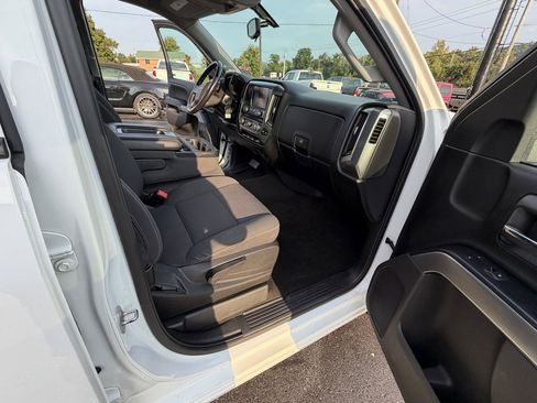 Used 2018 Chevrolet Silverado 1500 LT w/ All Star Edition AWD/4WD image 39