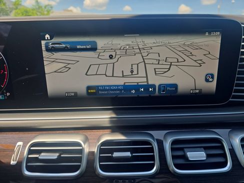 New 2026 Mercedes-Benz GLS 580 4MATIC image 19
