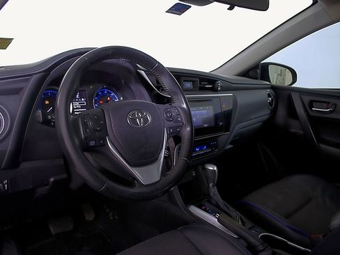 Used 2019 Toyota Corolla SE image 20