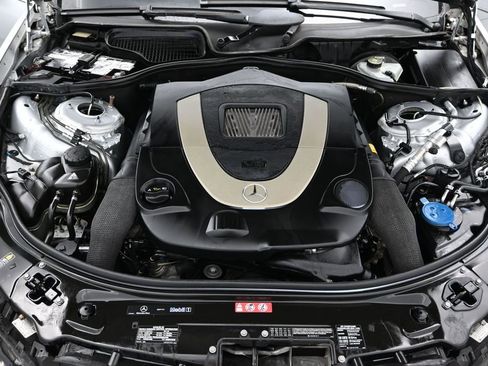 Used 2011 Mercedes-Benz S 550 4MATIC image 11