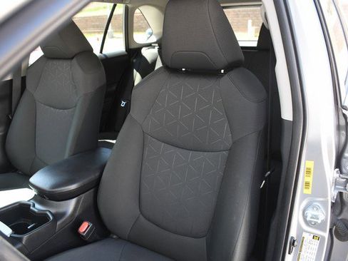 Certified 2024 Toyota RAV4 XLE w/ Convenience Package image 17