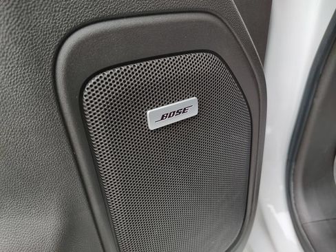 Used 2020 Chevrolet Silverado 1500 LTZ AWD/4WD image 18