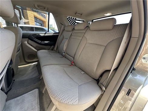 Used 2008 Toyota 4Runner SR5 AWD/4WD image 16
