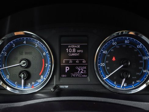 Used 2019 Toyota Corolla LE FWD image 6