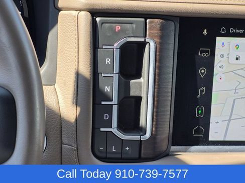 Used 2023 GMC Yukon XL Denali AWD/4WD image 28