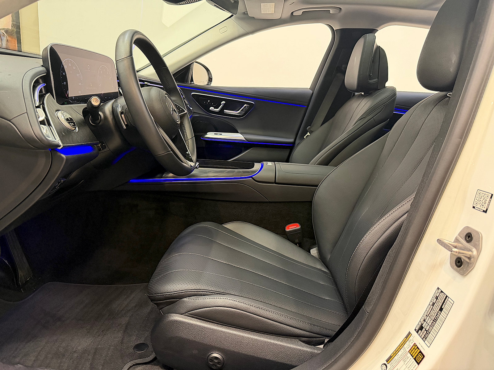 Certified 2025 Mercedes-Benz E 450 4MATIC Sedan w/ Winter Package image 11
