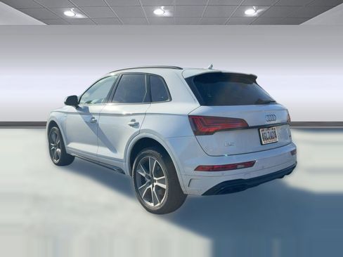 Used 2025 Audi Q5 2.0T Premium w/ Convenience Plus Package image 3