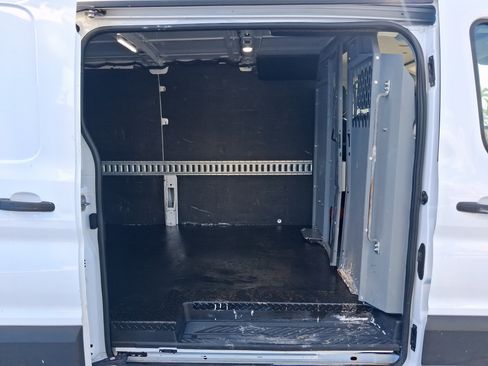Used 2021 Ford Transit 250 Low Roof RWD image 21