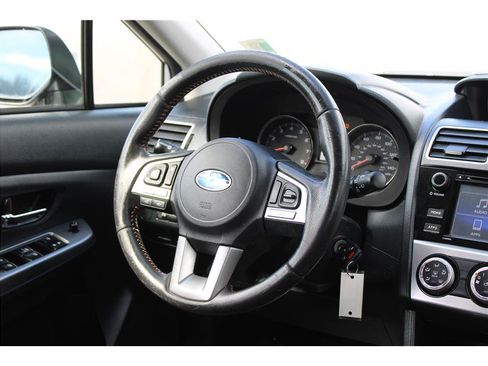 Used 2016 Subaru Crosstrek 2.0i Premium AWD/4WD image 15