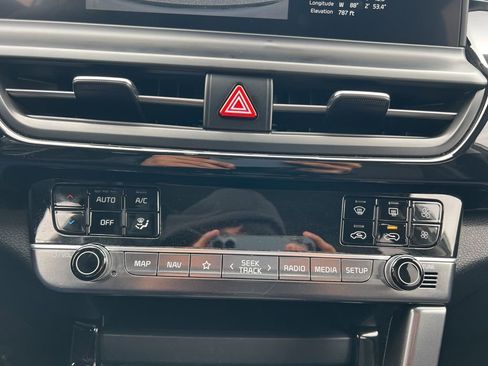 Used 2025 Kia Seltos S image 20