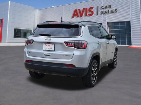 Used 2025 Jeep Compass Limited AWD/4WD image 6