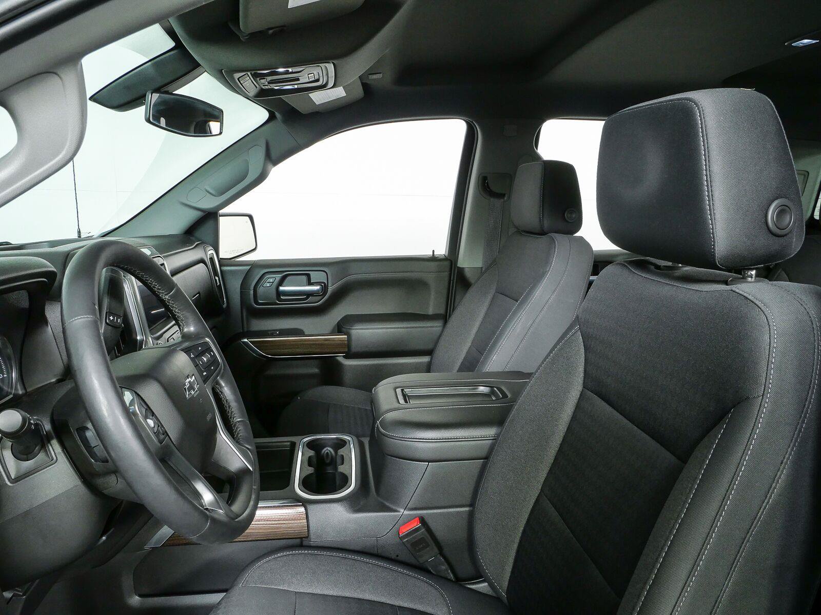 Used 2020 Chevrolet Silverado 1500 RST AWD/4WD image 5