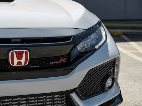 Used 2017 Honda Civic Type R image 54